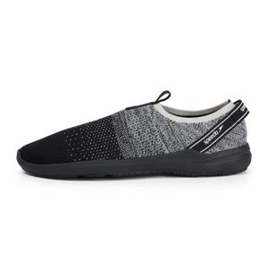 CHAUSSON DE PISCINE De la piscine au lit de la rivière, notre chaussure à eau Surf Knit Pro au look sportif est conçue pour vous garder à l'aise et en s