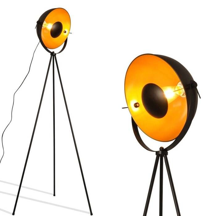 Lampe sur pied trépied en aluminium vintage industriel avec projecteur orientable rétro idéale pour le salon ou le studio Lampe sur pied trépied en aluminium vintage industriel avec projecteur orientable rétro idéale pour le salon ou le studio