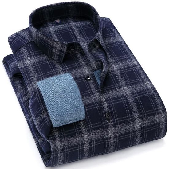 Chemise en laine a carreaux sale