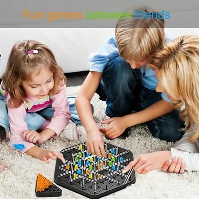 Jeu Élastique,Jeu D'échecs en Chaîne Triangulaire, Jeux Societe pour