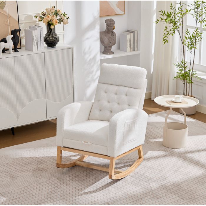 Fauteuil à bascule blanc en tissu teddy avec repose-pieds extensible poches latérales et structure en bois massif