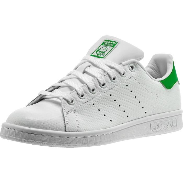 stan smith quel sport