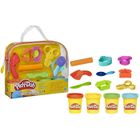 HASBRO Play-Doh Mon 1er Kit, 9 accessoires avec étui de rangement et 4 pots de pâte à modeler, loisir créatif pour tout-petits, Dès 3 ans