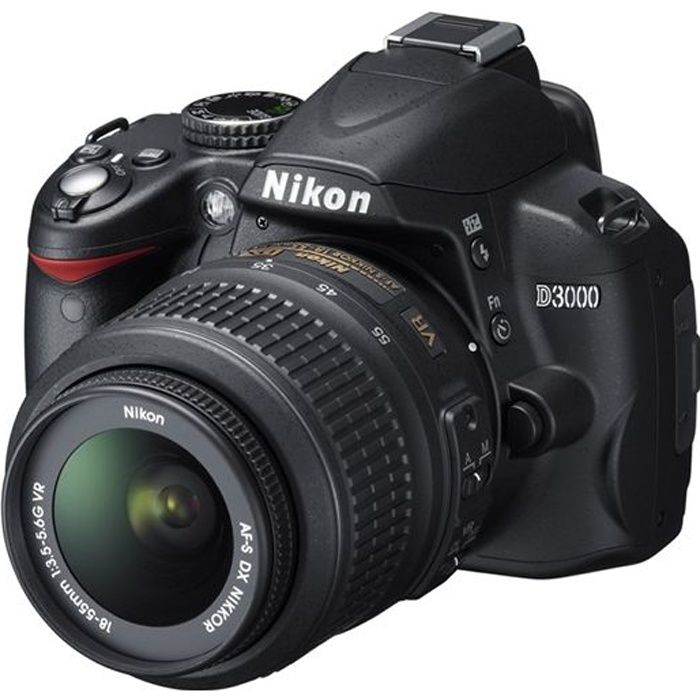 NIKON D3000 + AF-S DX 18-55mm VR Reflex