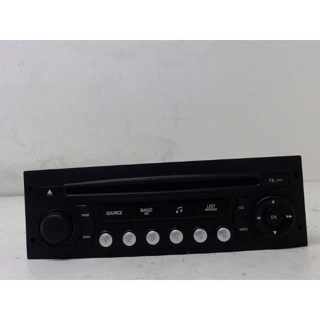 PIECES AUTO D'OCCASION - 657920 - KIT D'INSTALLATION D'AUTORADIO - AUTORADIO CITROEN C3 - E1-348988