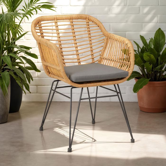 Lot de 2 chaises de jardin PARAMO imitation rotin fauteuil pour terrasse ou balcon en polyrattan résistant aux UV et métal noir Lot de 2 chaises de jardin PARAMO imitation rotin fauteuil pour terrasse ou balcon en polyrattan résistant aux UV et métal noir
