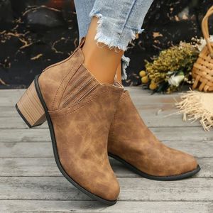 Bottine petit talon carré best sale
