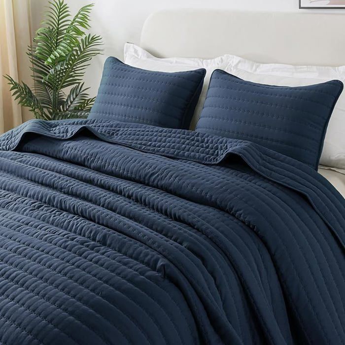 Couvre-lit patchwork matelassé 220x240 cm pour 2 personnes motif floral bleu JETEE DE LIT