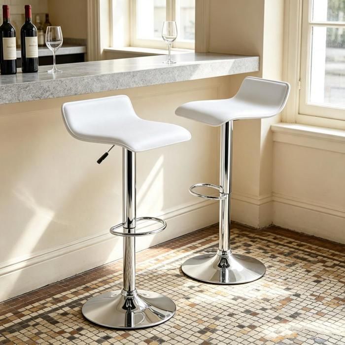 PIPIPOXER Lot 2 Tabourets de Bar Blanc avec Repose-Pieds Selle PU Vérin SGS Réglables 55‑75cm Rotatifs 360° pour Bar Fenêtre