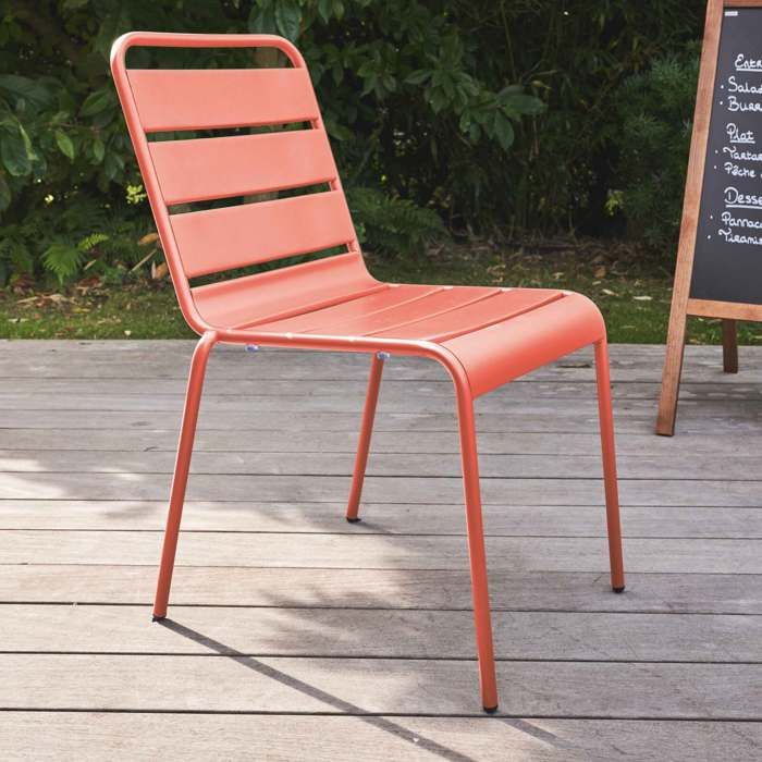 Ensemble table de jardin en métal et 4 chaises rouge , Palavas - Oviala | Leroy Merlin