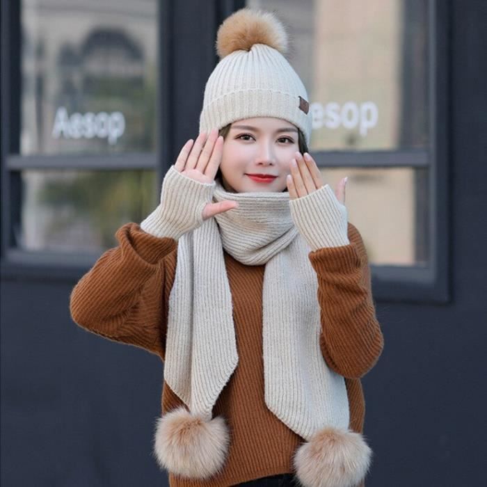 Bonnets, écharpes, gants : nos tricots faciles pour l'hiver - Femme Actuelle