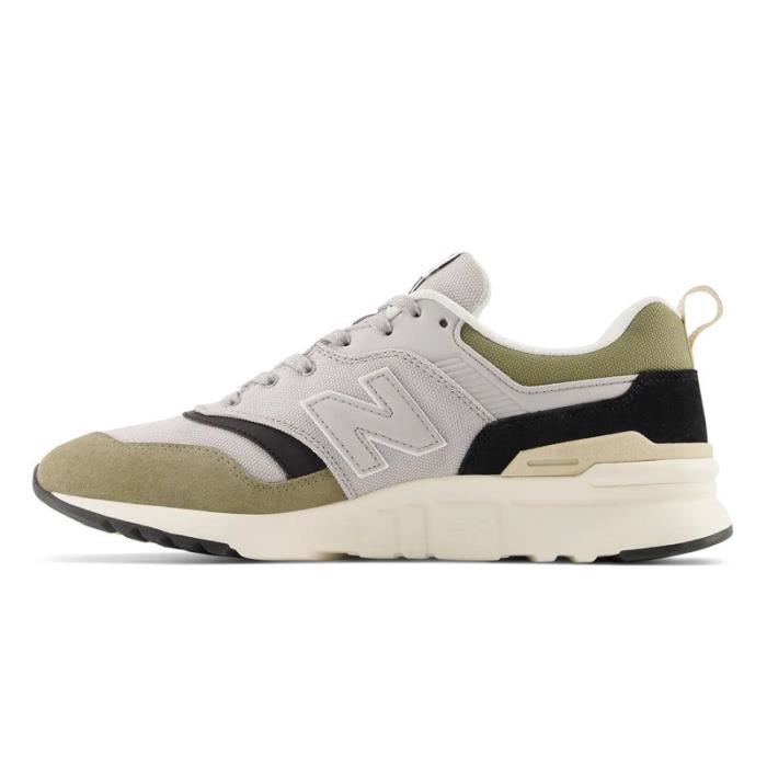 Basket New Balance 997H - Réf. CM997-HWH. Couleur : Vert, Gris. Détails. - Tige textile et en mesh, cuir. - Doublure textile douce