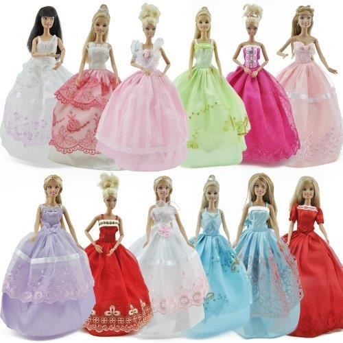 vetement de barbie pas cher