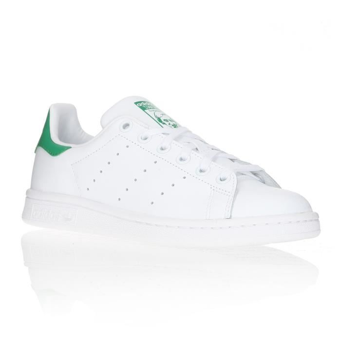 basket adidas verte et blanche