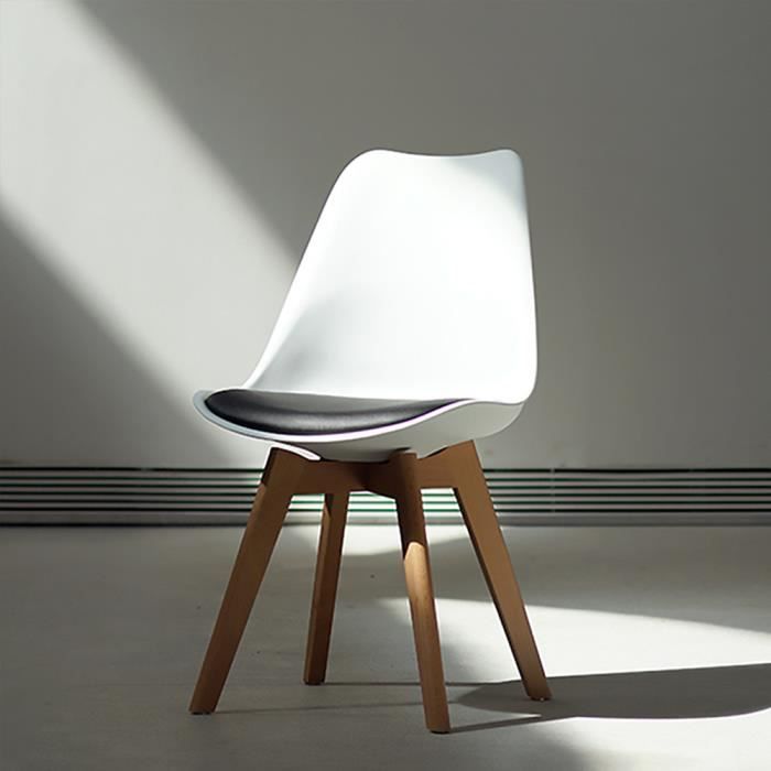 Lot De 4 Chaises Scandinaves Nora Noir Et Blanc Avec Coussin Retro Chaises Tulip Achat Vente Chaise Cdiscount