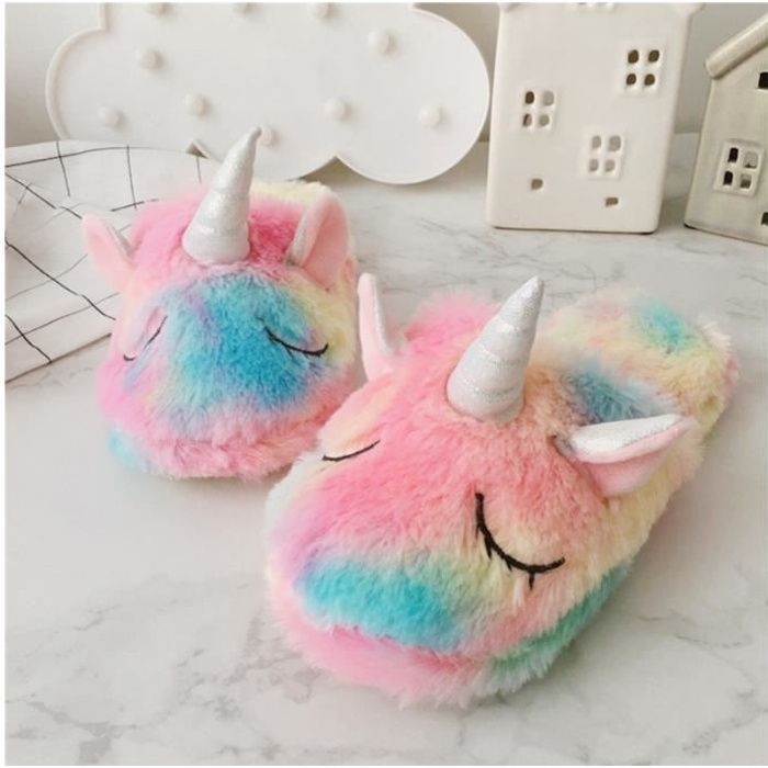 Chaussons sales licorne fille