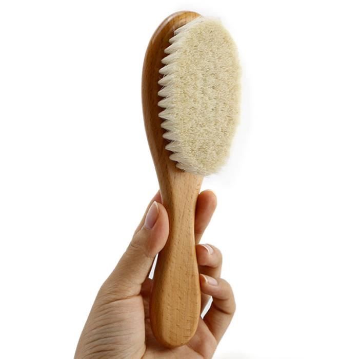 Brosse A Cheveux Bebe Pour Nouveau Ne Brosse A Cheveux En Bois Naturel Avec Poils De Chevre Doux Pour Berceau Cdiscount Puericulture Eveil Bebe