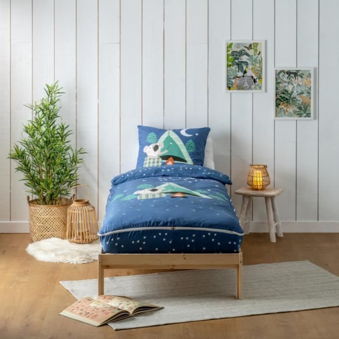 BLEU CALIN Caradou® Koala Parure de Lit Enfant en Coton 4 pièces: Couchage Tout-en-Un avec Couette - 90x190cm BLEU CALIN Caradou® Koala Parure de Lit Enfant en Coton 4 pièces: Couchage Tout-en-Un avec Couette - 90x190cm