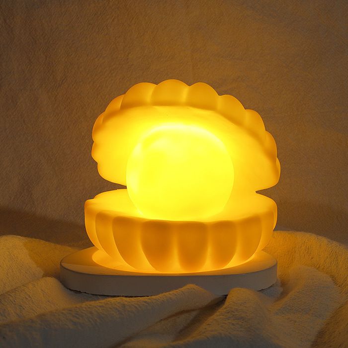 Veilleuse nacre jaune 0 25 W lumière douce idéale pour les chambres et les tables de chevet. Lampe nacre de haute qual