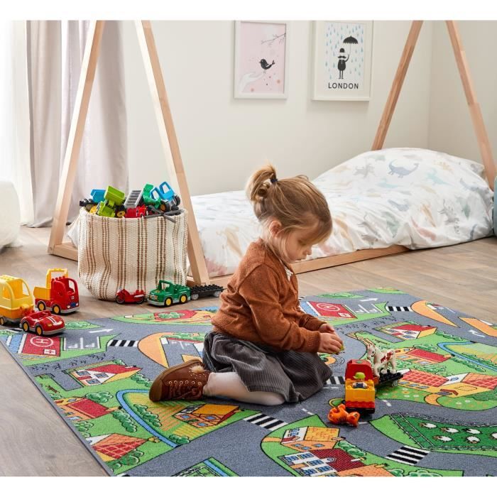 Carpettex Teppich Tapis pour Enfants avec Un Design de Voitures de Course  pour la Chambre de bébé, Facile à Entretenir, Couleur: Bleu, Taille: 80 x  150 cm : : Bébé et Puériculture