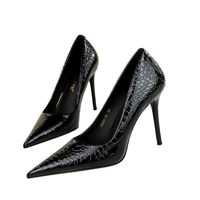 Escarpins Femme Marque Modele Talon Aiguille 8cm Noir Achat Vente Escarpins Femme Marque Modele Talon Aiguille 8cm Noir pas cher Cdiscount