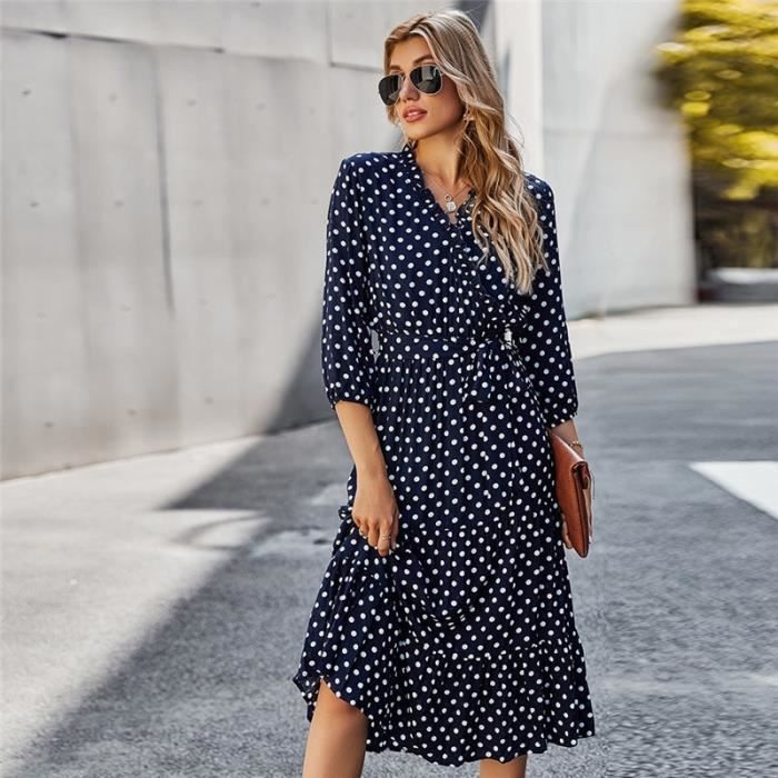 Robes longues à pois sales