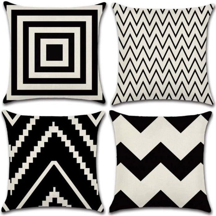 coussin noir et blanc