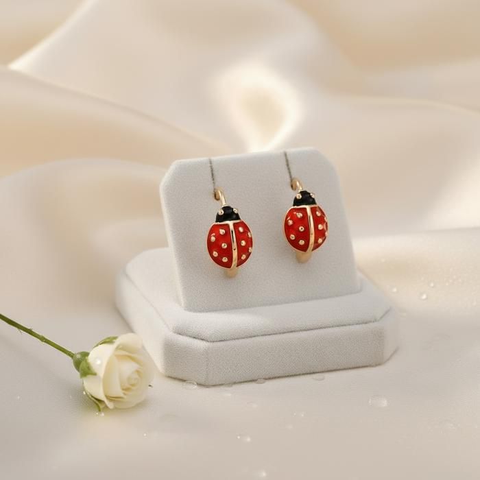 Boucles d'oreilles or Jaune "Coccinelle Amoureuse" Boucles d'oreilles or Jaune "Coccinelle Amoureuse"