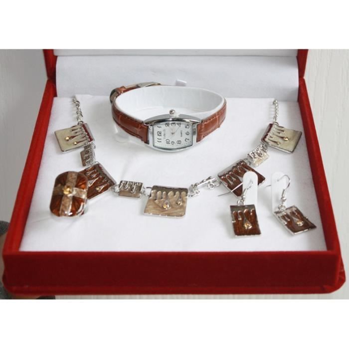 Coffret bijou – Parure médaillons étoilés (créoles + bague ajustable)