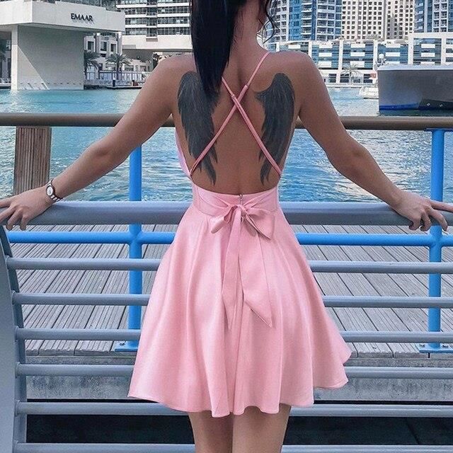 Robe Mini robe en Satin a bretelles dos nu n ud papillon croise bretelles tenue de soiree mode Club ete 2021 Pink D28370 Blanc Cdiscount Pret a Porter