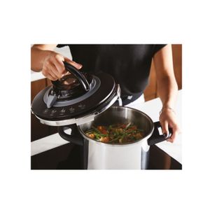 Saga] Hue Cocotte ! La célèbre Cocotte-Minute de Seb a célébré ses 60 ans