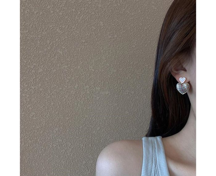 Plaquette De 4 Paires De Boucles D'oreilles Fantaisie - Neuves Sans Emballage - Modèles Variés