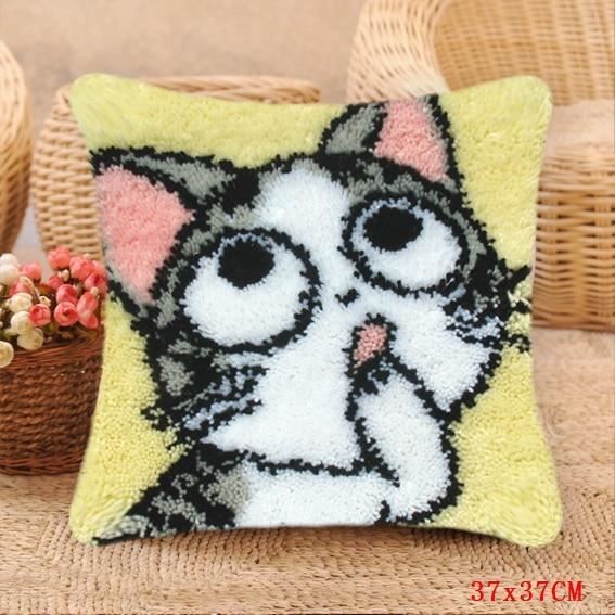WallustrioaW Kit Coussin Au Point Noué Lapin Mignon 43x43cm – Kit Crochet Loquet Complet Avec Toile Pré-imprimée, Fils & Aiguille – Idéal Débutants & Loisirs Créatifs