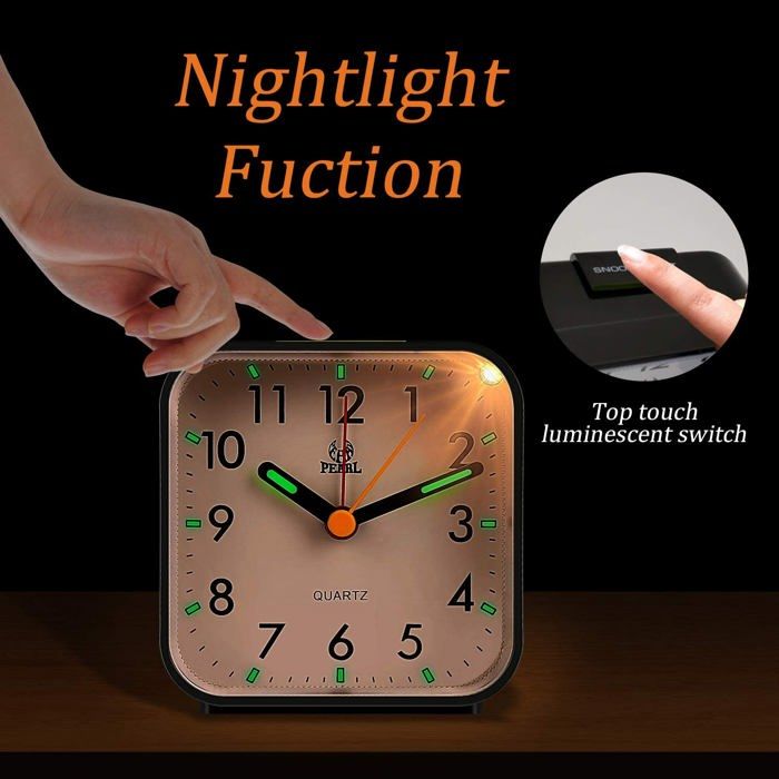 Réveil Matin Analogique Silencieux, Métal Vert avec Lumière Nuit, Horloge Table sans Tic-Tac