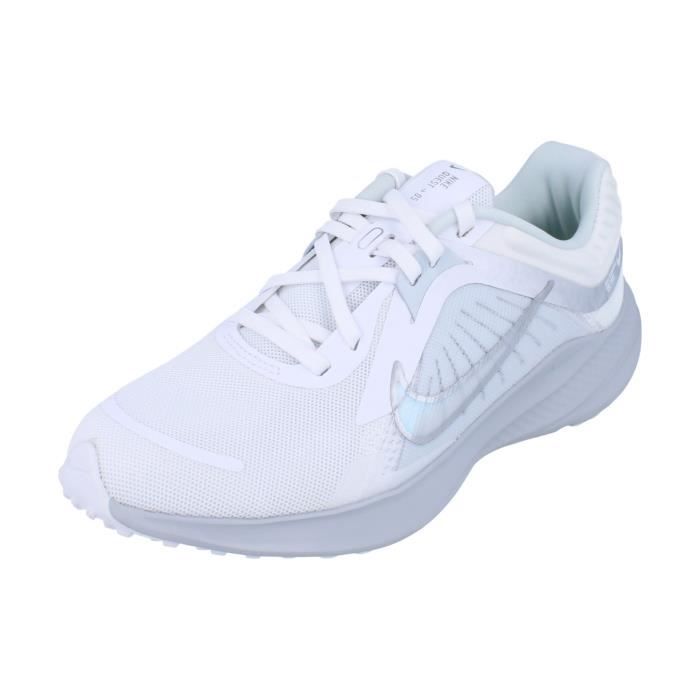 Nike Baskets de Running - NIKE - Quest 5 - Femme - Blanc - Lacets - Talon Plat