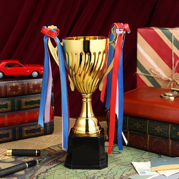 icône de la coupe du trophée d'or pour le concept de récompenses