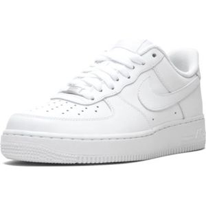 spring court blanche