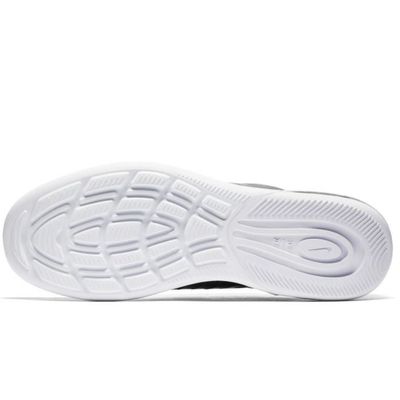 Scarpe Nike Air Max Axis - AA2146-002 La scarpa Nike Air Max Axis - Uomo,  ispirata ai più amati modelli da running minimal di - Cdiscount Sport