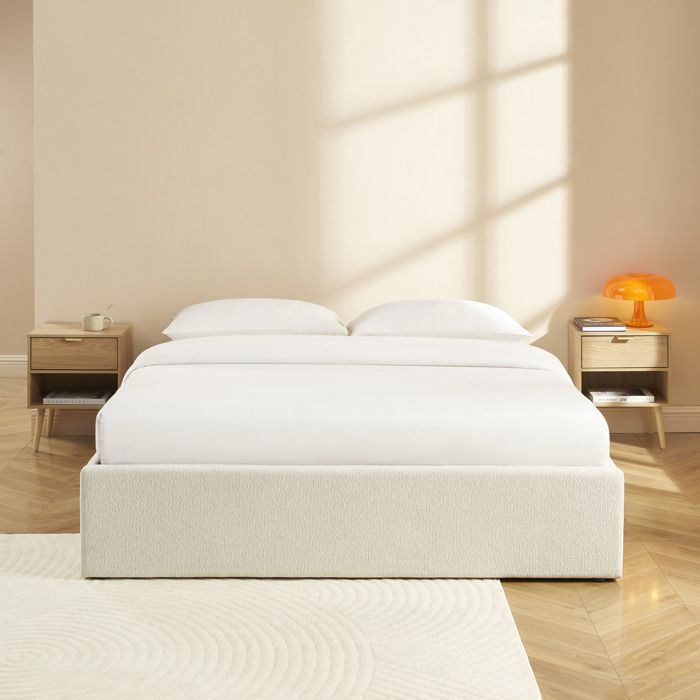 Lit coffre MARCY tissu chenille beige 160x200 sommier inclus Lit coffre MARCY tissu chenille beige 160x200 sommier inclus