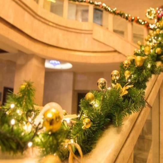 Guirlande Sapin Noël SALCAR - 130 LEDs - 8 Branches 1,5m - Télécommande 9 Modes - Arbre 1,2-2,3m - USB