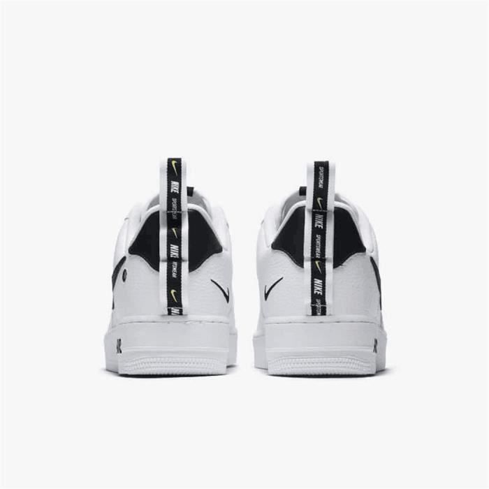 Air force one hotsell utility noir et blanche