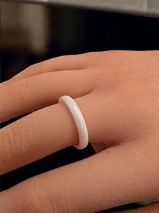 Bague Alliance En Céramique Blanche Pure - Taille 54, Bombée Lisse, Neuve Avec étiquettes