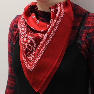 Unisexe Polyvalent Couleur Unie 45% Soie Bandana Foulard De Tête Foulard Écharpe De Cou (Champagne
