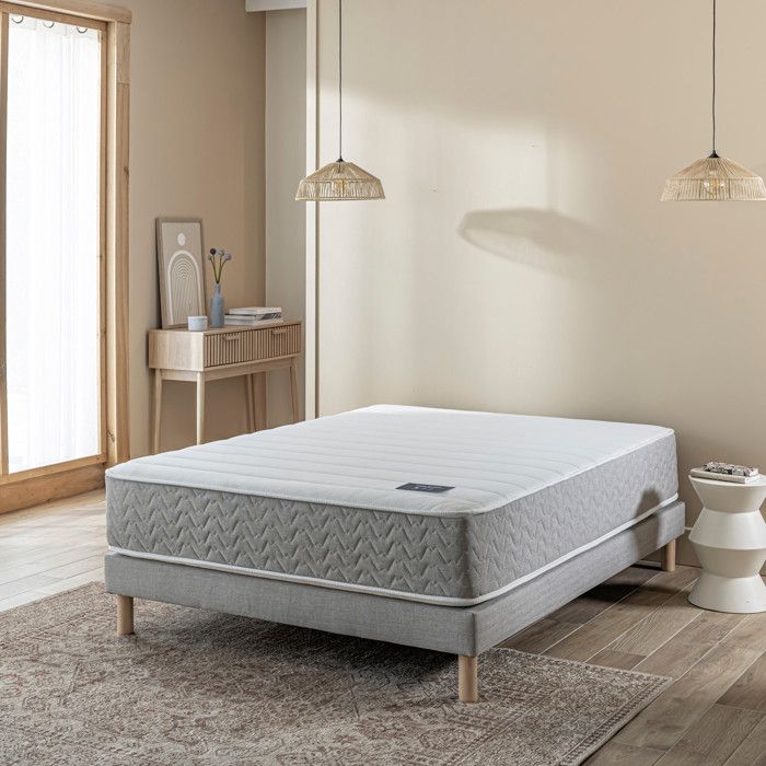 Ensemble sommier et matelas 180x200 cm hybride ferme Terre de Nuit Envie Gris clair Ensemble sommier et matelas 180x200 cm hybride ferme Terre de Nuit Envie Gris clair
