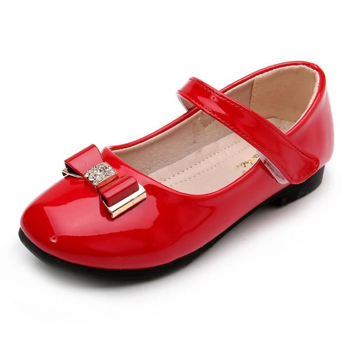 chaussure rouge fille