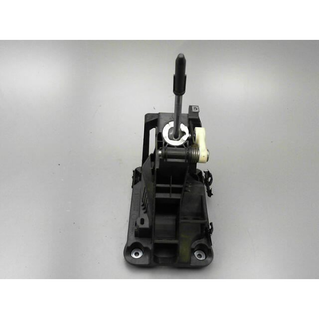 PIECES AUTO D'OCCASION - 2400NG - LEVIER - POMMEAU DE LEVIER DE VITESSE - LEVIER DE VITESSES CITROEN C4 II Phase 1 - D1-493230