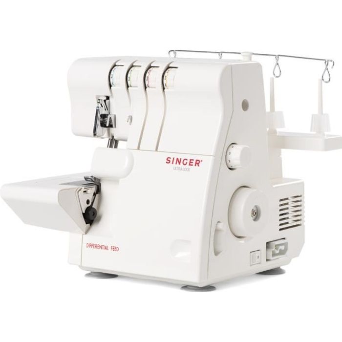 MACHINE A COUDRE SINGER SURJETEUSE 14SH654