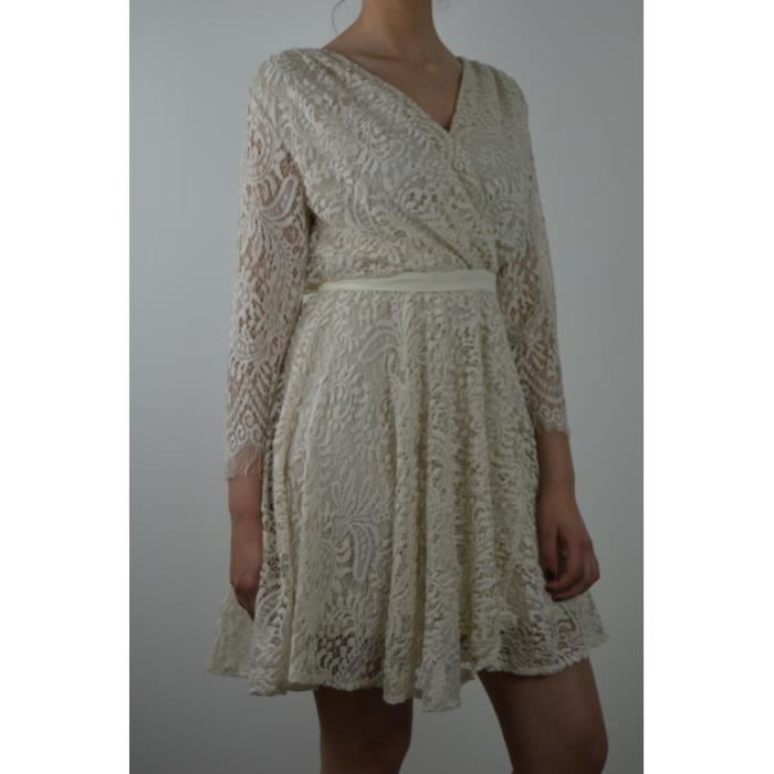 robe dentelle ecru
