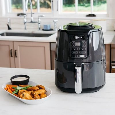 Bomann, Friteuse à Air Chaud 2,3L Noir FR6076HCB - Cuisson Sain sans Huile, Thermostat Réglable 80-200°C, Minuterie 60 min, Antiadhésif, Protection Surchauffe, Air Fryer