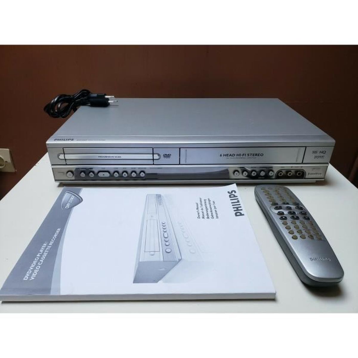 COMBINE PHILIPS DVP3100V LECTEUR DVD CD ENREGISTREUR VHS